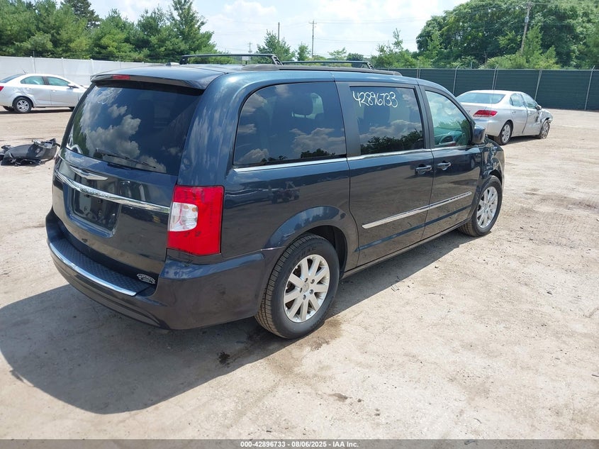 2C4RC1BG8DR743306 2013 CHRYSLER TOWN & COUNTRY photo no. 4