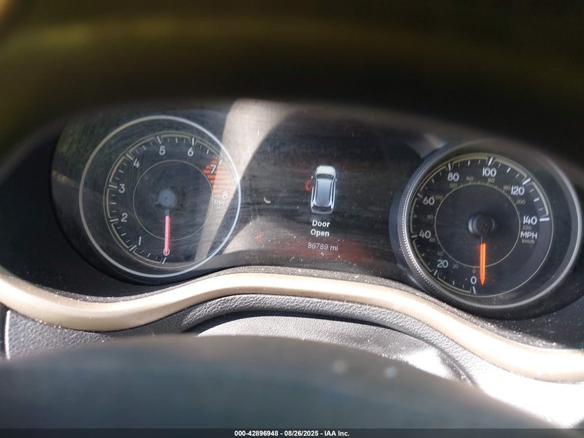 2018 Jeep Cherokee Limited 4X4 VIN: 1C4PJMDX1JD598359 Lot: 42896948