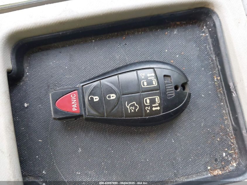 2011 Chrysler Town & Country Touring VIN: 2A4RR5DG9BR713001 Lot: 42897890