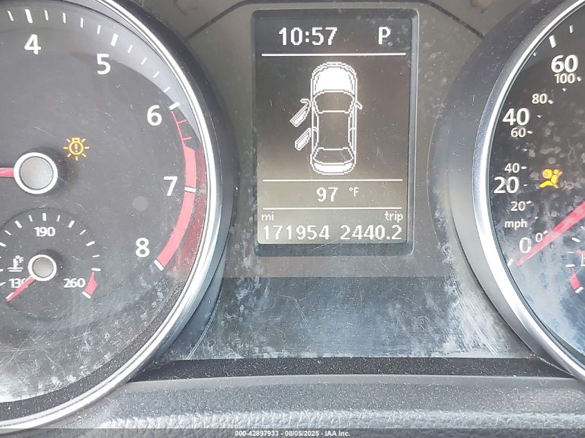 2016 Volkswagen Passat 1.8T S VIN: 1VWAT7A31GC002259 Lot: 42897933