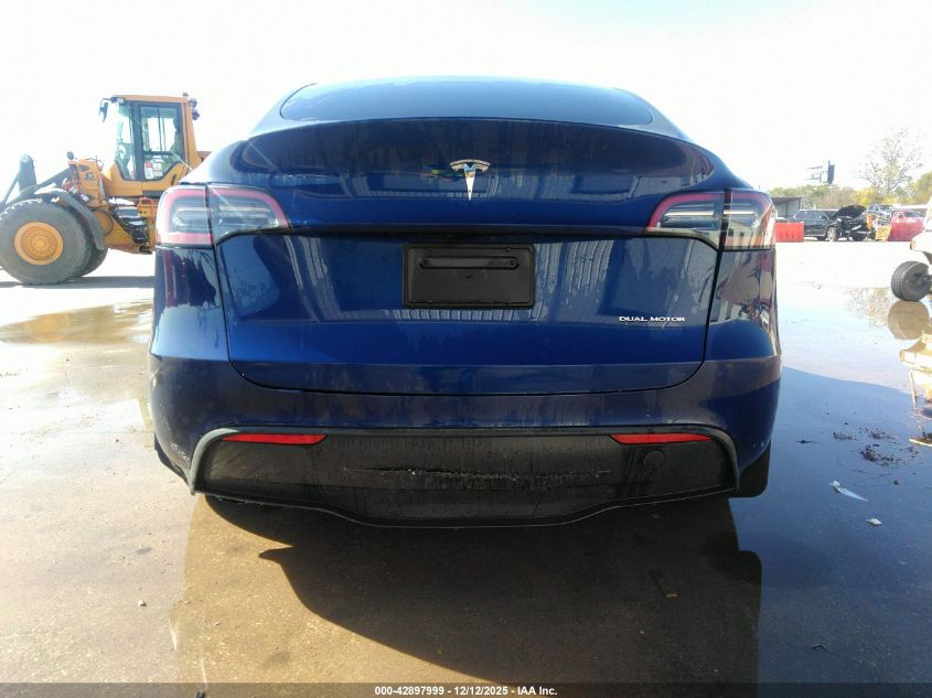2024 Tesla Model Y Long Range Dual Motor All-Wheel Drive VIN: 7SAYGDEE7RA239148 Lot: 42897999