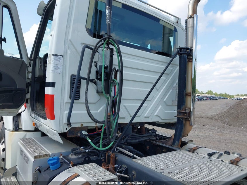 2016 International Prostar VIN: 1HSDJAPR0GH005484 Lot: 42898170