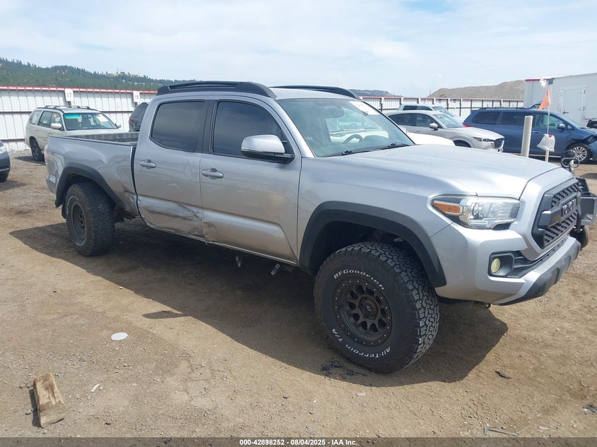 2017 Toyota Tacoma Trd Off Road/Trd Sport VIN: 5TFDZ5BN4HX018811 Lot: 42898252