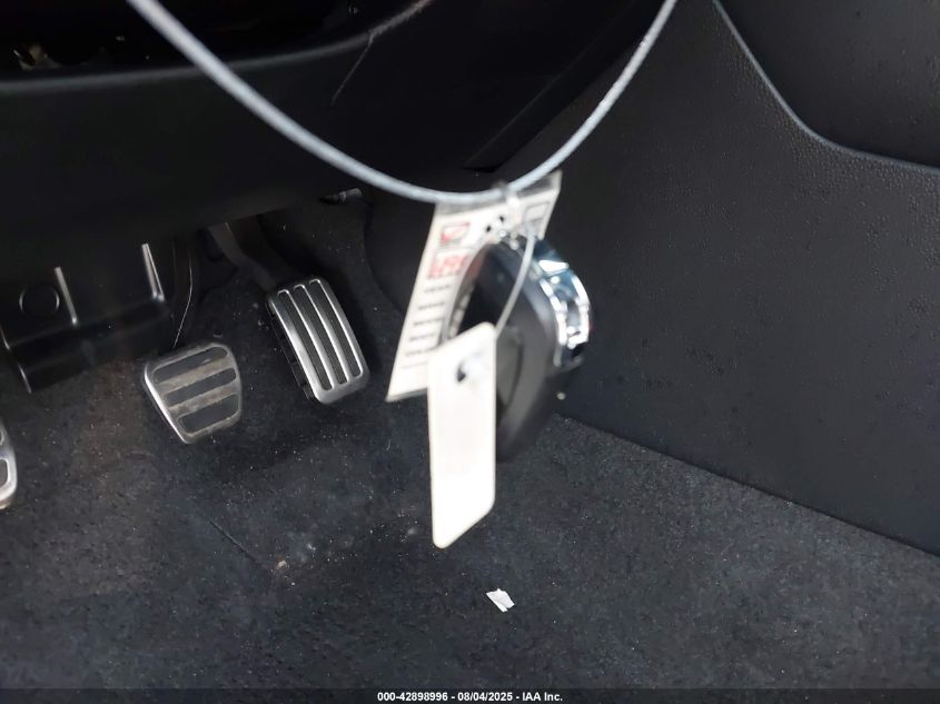 2025 Honda Civic Si Base W/High Performance Summer Tires/ VIN: 2HGFE1E59SH471523 Lot: 42898996