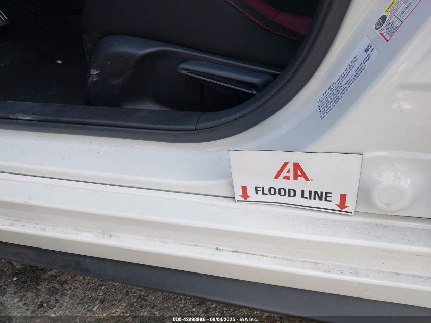 2025 Honda Civic Si Base W/High Performance Summer Tires/ VIN: 2HGFE1E59SH471523 Lot: 42898996