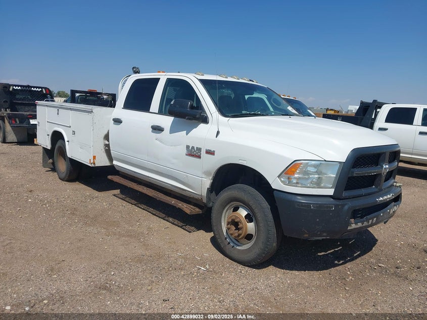 3C7WRTCJ1FG584146 2015 Ram 3500 Chassis Tradesman/Slt/Laramie auction photo 1
