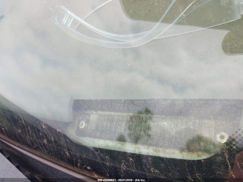 1998 GMC Yukon Sle VIN: 1GKEK13R1WJ735108 Lot: 42899683