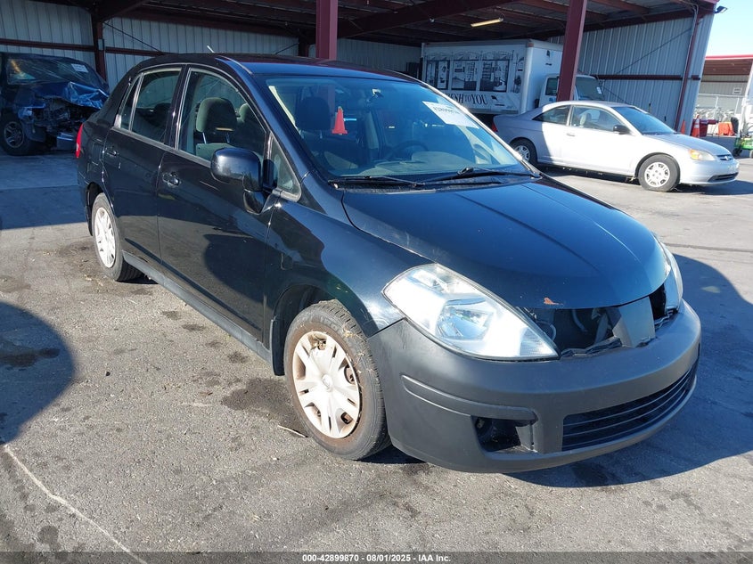 NISSAN VERSA 1.8S
