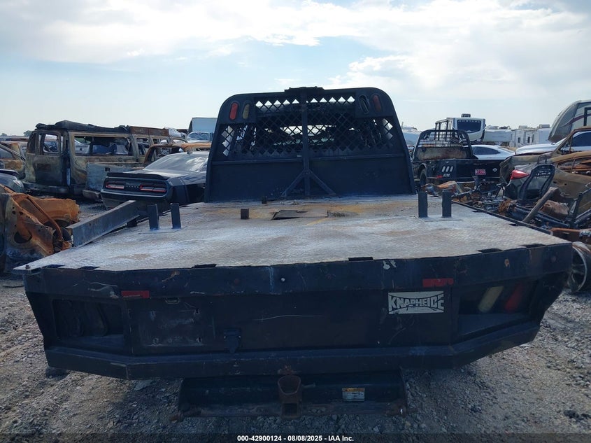 2015 Chevrolet Silverado 3500Hd Chassis Wt VIN: 1GB4KYCG0FF570061 Lot: 42900124