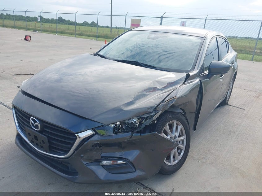 VIN 3MZBN1U72JM229850 2018 MAZDA MAZDA3 SPORT