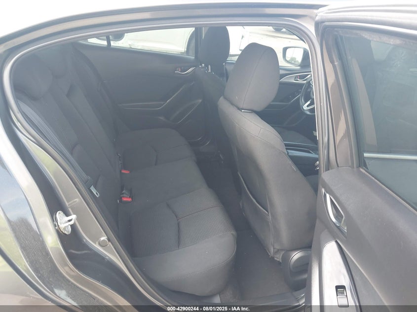 VIN 3MZBN1U72JM229850 2018 MAZDA MAZDA3 SPORT