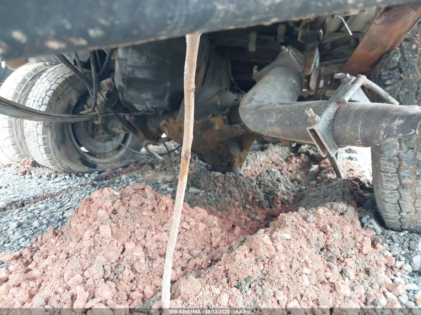 2002 Ford F-350 Lariat/Xl/Xlt VIN: 1FTWW33FX2EA90175 Lot: 42901668