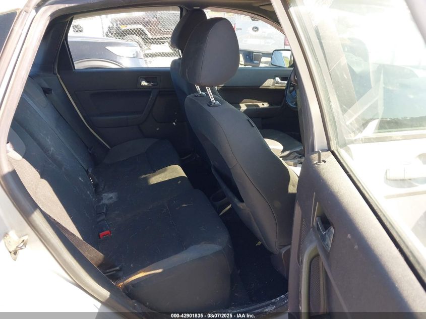 2008 Ford Focus Se/Ses VIN: 1FAHP35N78W238608 Lot: 42901835