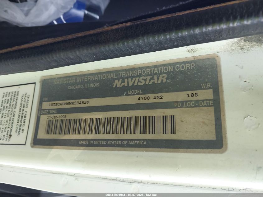 1998 International 4000 4700 VIN: 1HTSCABM3WH542339 Lot: 42901944