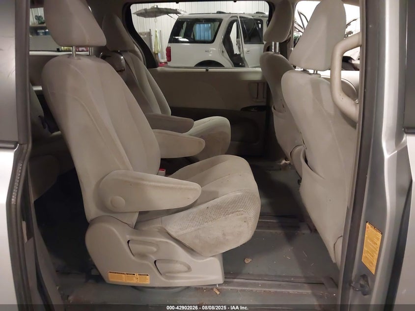2014 TOYOTA SIENNA LE V6 8 PASSENGER - 5TDKK3DC0ES463754