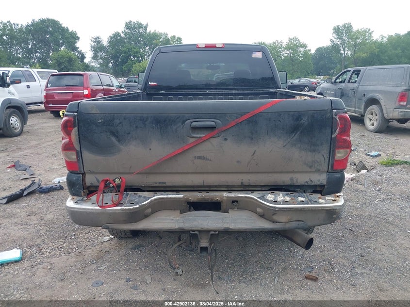 2005 Chevrolet Silverado 2500Hd Lt VIN: 1GCHK23275F883296 Lot: 42902136