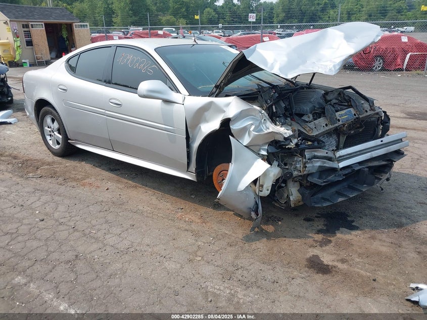 2005 Pontiac Grand Prix Gt silver sedan gasoline 2G2WS522651159346 photo #1