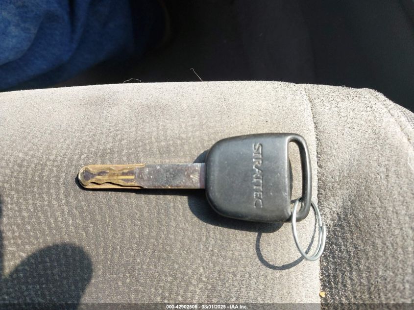 2008 Honda Civic Lx VIN: 1HGFA16568L070176 Lot: 42902506