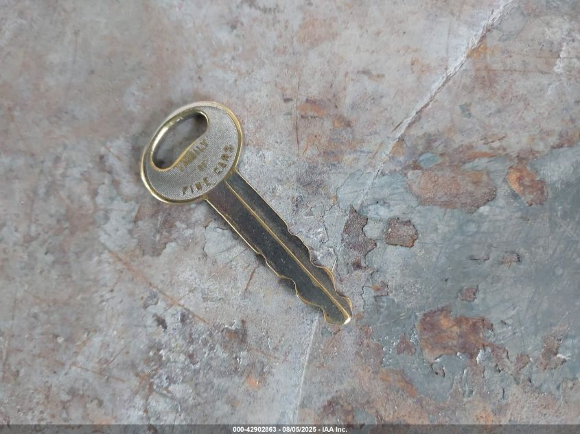 1986 Ford Ltd Crown Victoria VIN: 2FABP43F8GX203439 Lot: 42902863