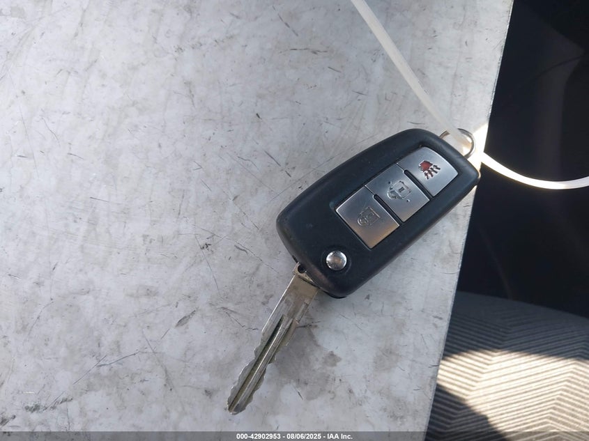 2014 NISSAN ROGUE S - 5N1AT2MK2EC818513