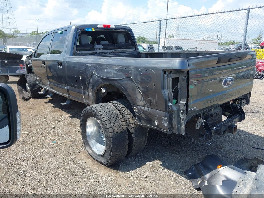 1FT8W3DTXKEG33179 2019 FORD F350 photo no. 3