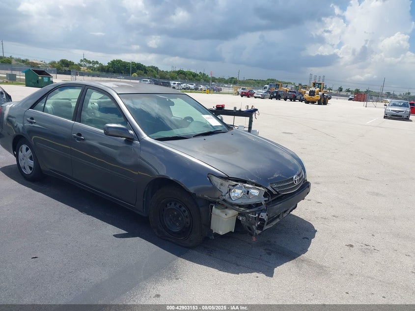 4T1BE32K63U664614 2003 Toyota Camry Le auction photo 1