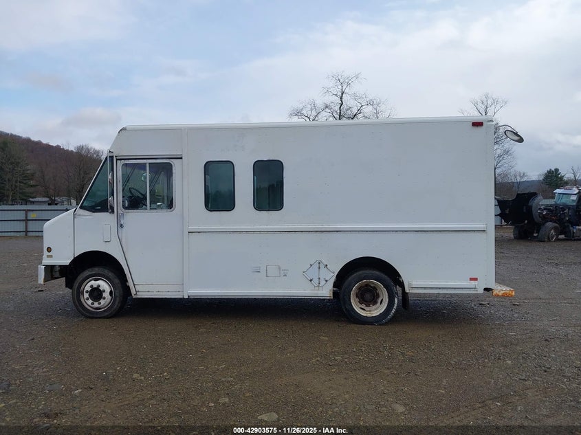 4UZA4FF44XCA61249 1999   photo no. 18
