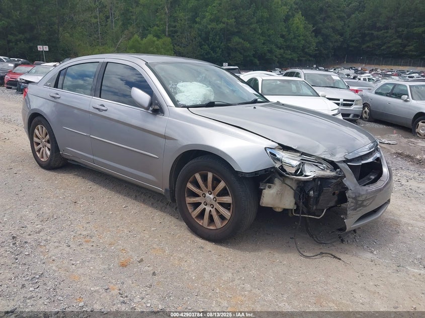 Vin: 1c3ccbbb9dn656726, lot: 43397498, chrysler 200 touring 2013 img_1