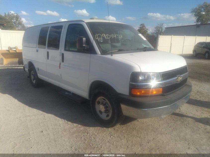 Vin: , lot: 43398151, chevrolet express 3500 work van 2015 img_1