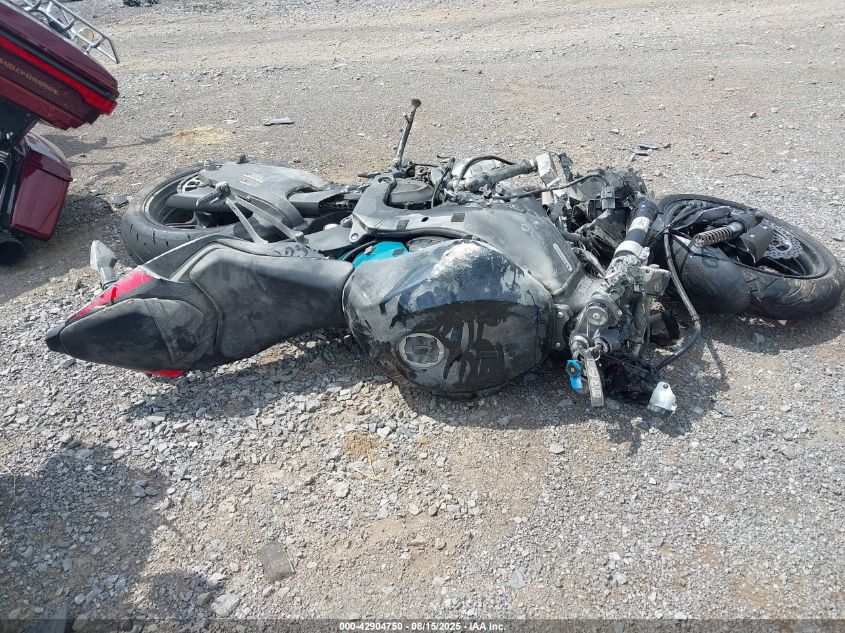 2021 Kawasaki Zx636 K VIN: JKBZXJH16MA009491 Lot: 42904750