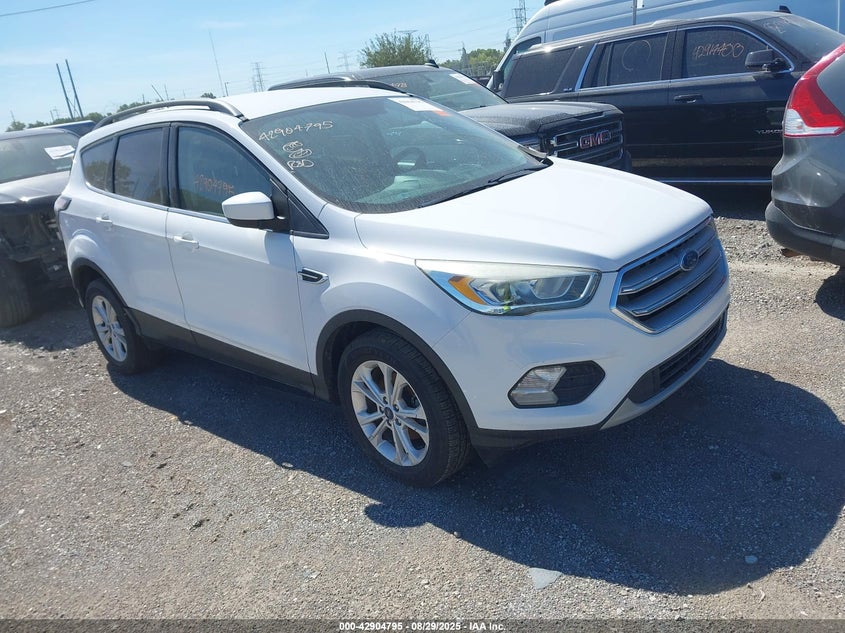 Vin: 1fmcu0gd2hua91170, lot: 43398509, ford escape se 2017 img_1