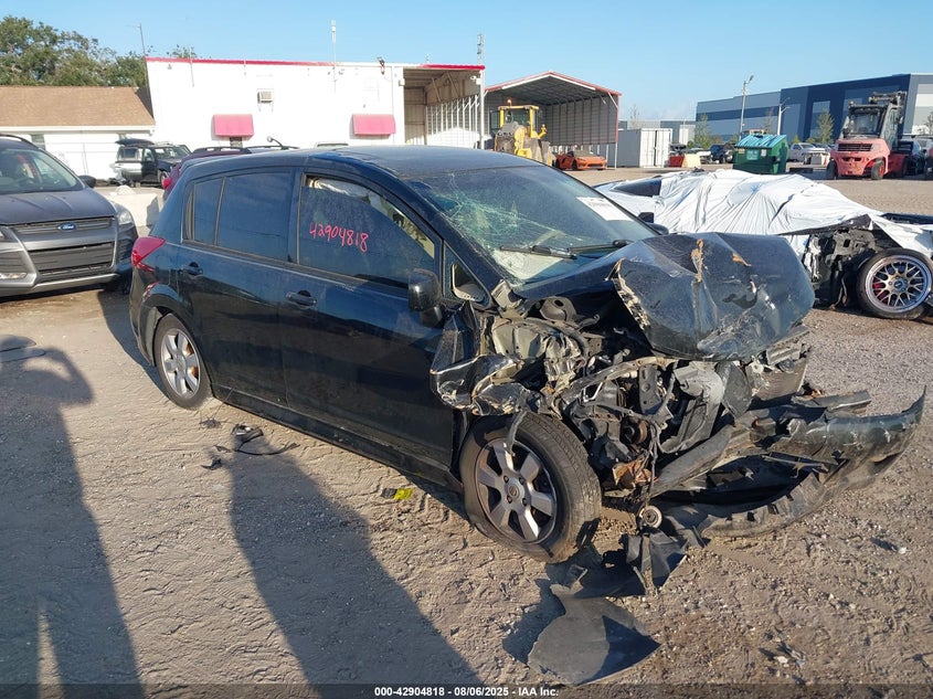 3N1BC13E79L411119 2009 Nissan Versa 1.8Sl auction photo 1
