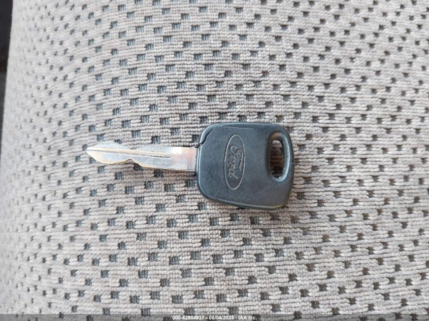 2002 Ford F-150 Lariat/Xl/Xlt VIN: 1FTRX18L62NB73261 Lot: 42904937