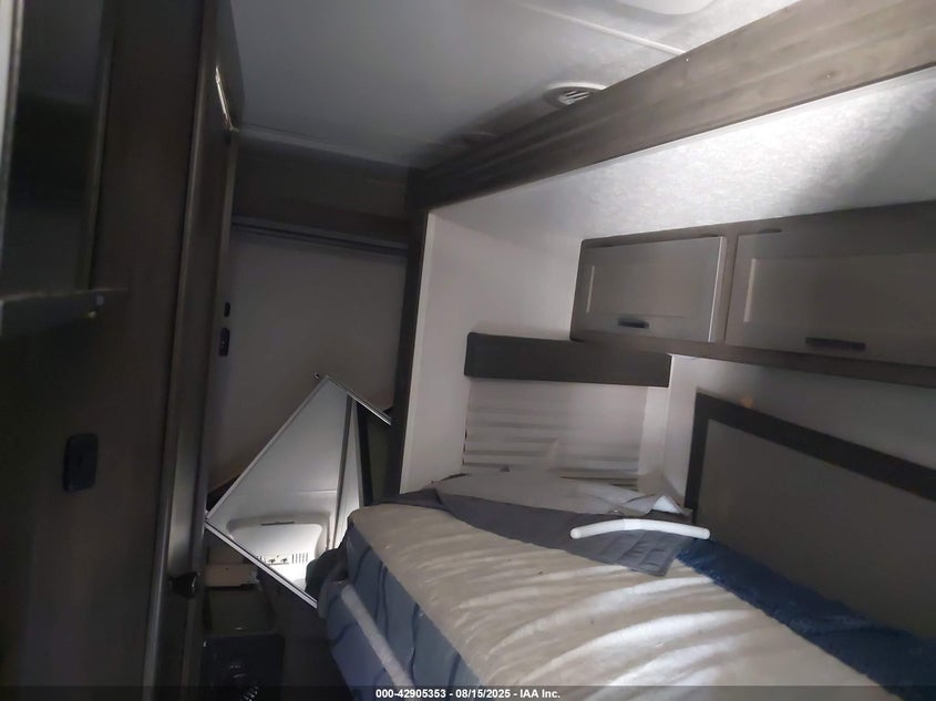 2023 Ford E-450 Cutaway VIN: 1FDXE4FN0PDD32738 Lot: 42905353