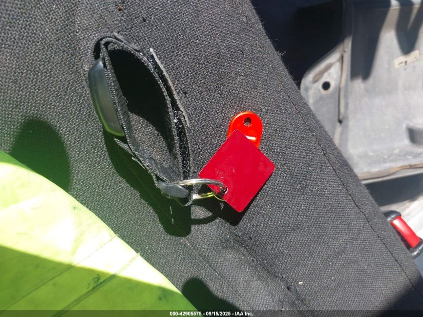 2015 Isuzu Commercial Van VIN: JALB4T171F7W00325 Lot: 42905575