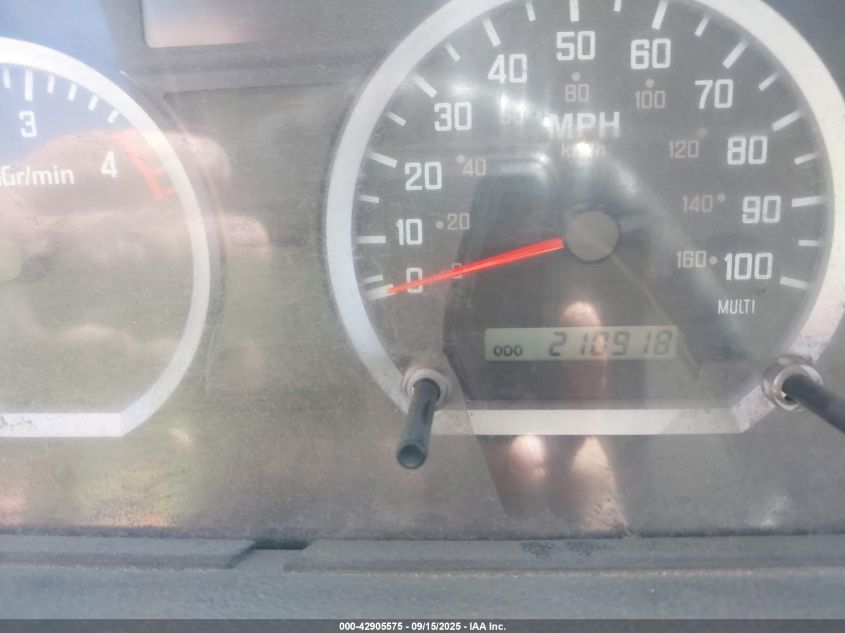 2015 Isuzu Commercial Van