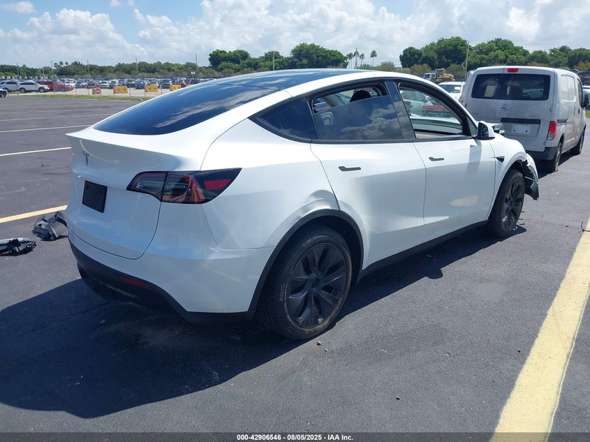 2025 TESLA MODEL Y(VIN: 7SAYGDED9SA342374