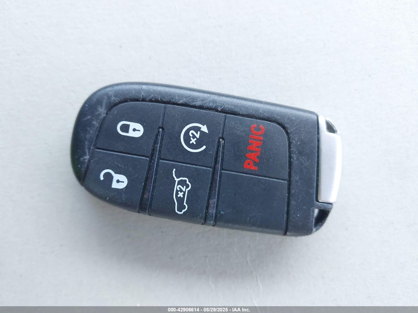 2017 Jeep Grand Cherokee Limited 4X4 VIN: 1C4RJFBG4HC911735 Lot: 42906614