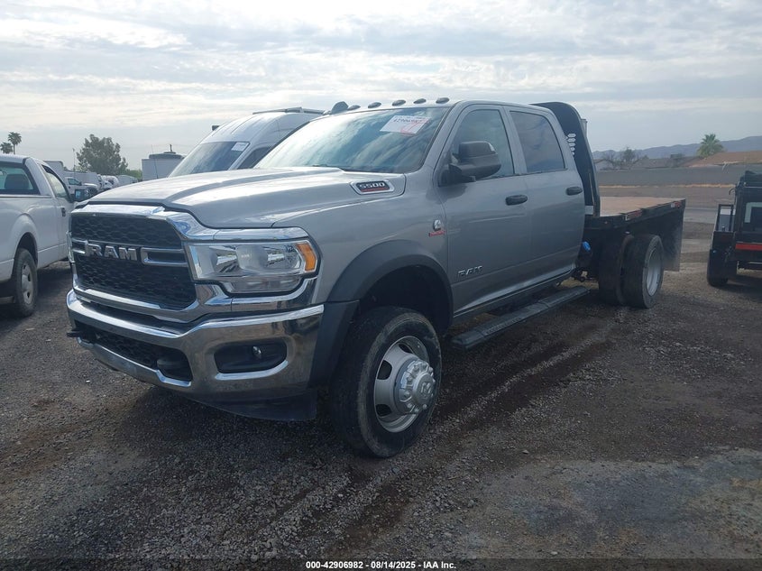 3C7WRNEL9NG255445 2022 RAM 5500 photo no. 2