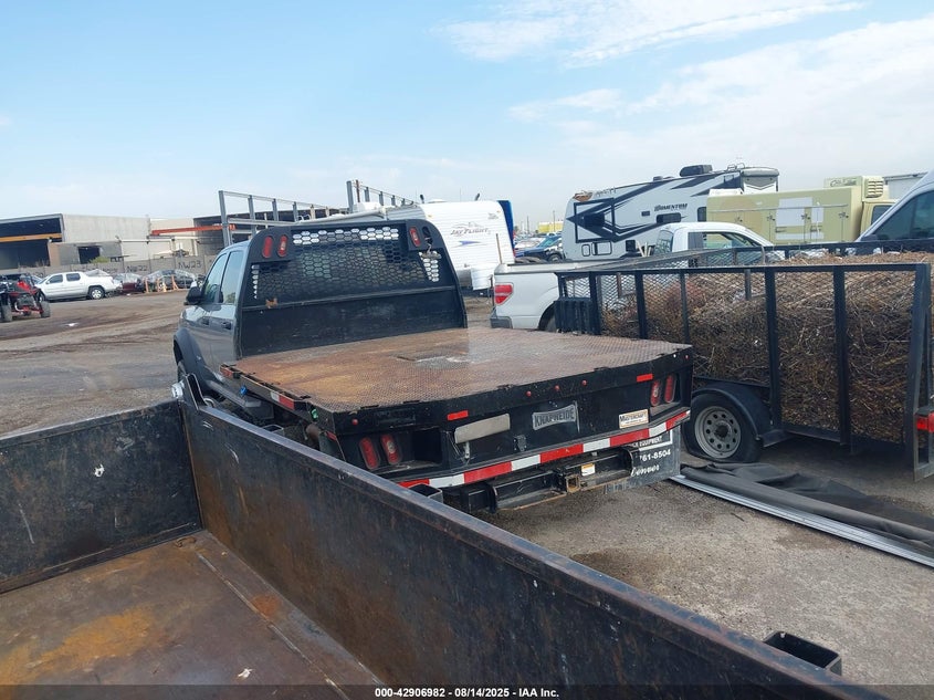3C7WRNEL9NG255445 2022 RAM 5500 photo no. 3