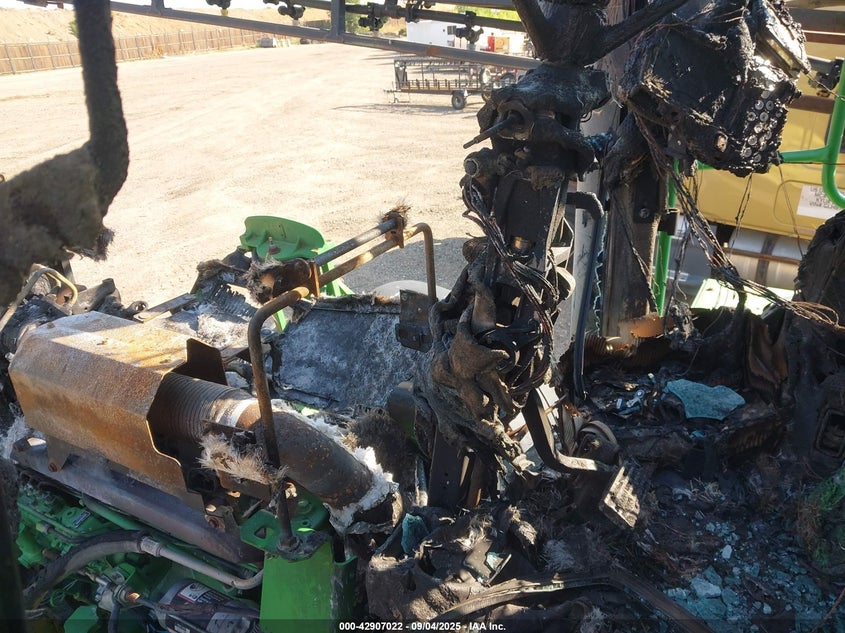 2001 JOHN DEERE OTHER auction photo 7