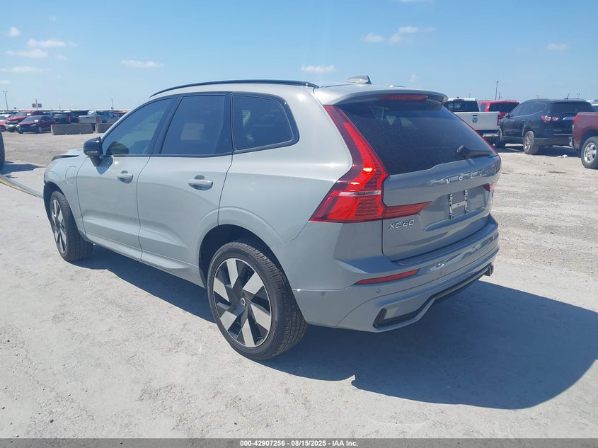 Vin: yv4h60dm5r1929913, lot: 43400970, volvo xc60 recharge plug-in hybrid t8 ultimate dark theme 20243