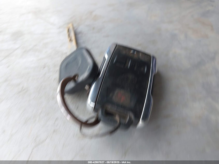 2016 CHEVROLET SILVERADO 1500 2LT - 1GCVKREC7GZ364400