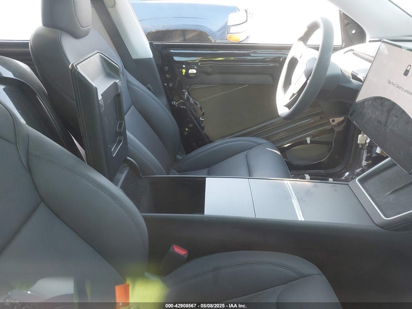 2026 Tesla Model y Long Range Dual Motor All-wheel Drive long Range Launch Series Black Lot 111042908567 Vin 7SAYGDEE8TA395819