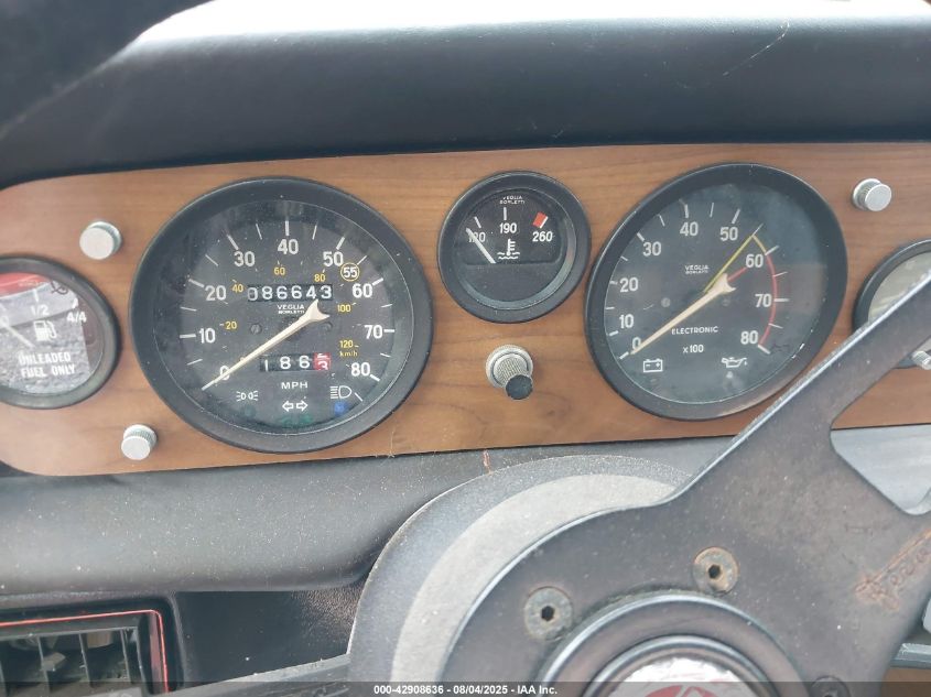 1982 Fiat 124 Spider VIN: ZFAAS00B1C8188623 Lot: 42908636