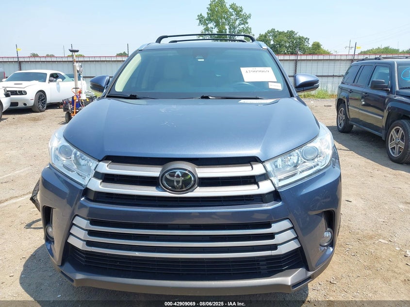 2019 TOYOTA HIGHLANDER XLE - 5TDKZRFH9KS322443