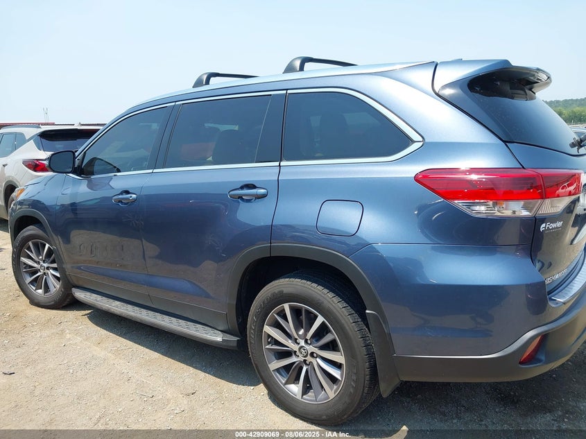 2019 TOYOTA HIGHLANDER XLE - 5TDKZRFH9KS322443