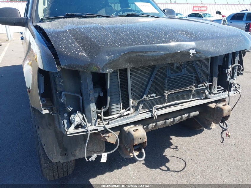 2008 Chevrolet Suburban 1500 Lt VIN: 1GNFK16338J150628 Lot: 42909449