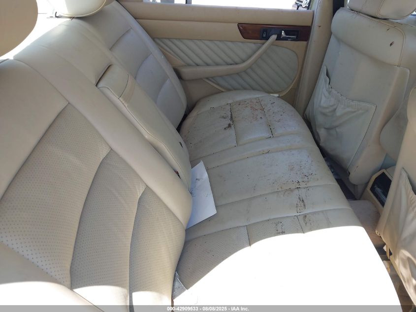 1990 Mercedes-Benz 300 Se VIN: WDBCA24E2LA534027 Lot: 42909533