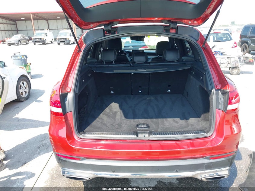 2017 MERCEDES-BENZ GLC 300 4MATIC - WDC0G4KB8HF162009